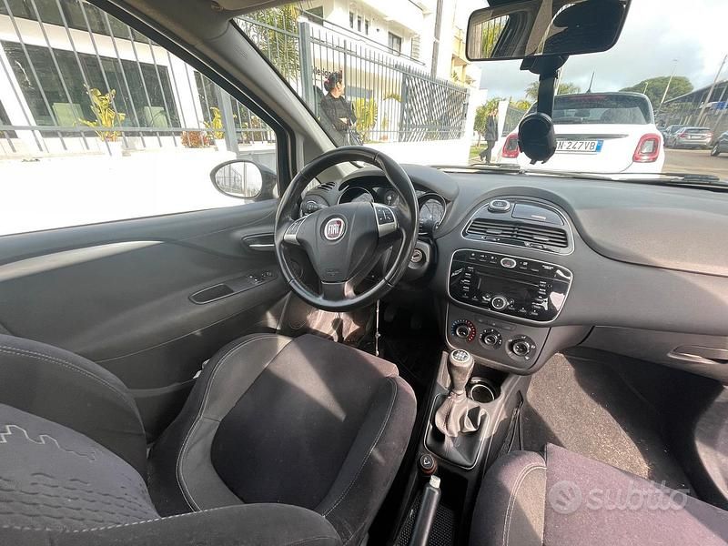 Usata Fiat Punto 85 CV (62 kW) 2014 Berlina