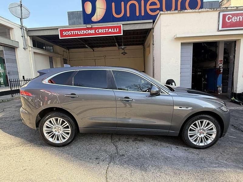 Usata Jaguar F-Pace Portfolio 179 CV (131 kW) 2016 Grigio SUV