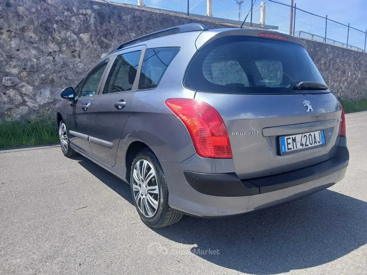 Usata Peugeot 308 Business-Line 92 CV (67 kW) 2012 Argento Station wagon