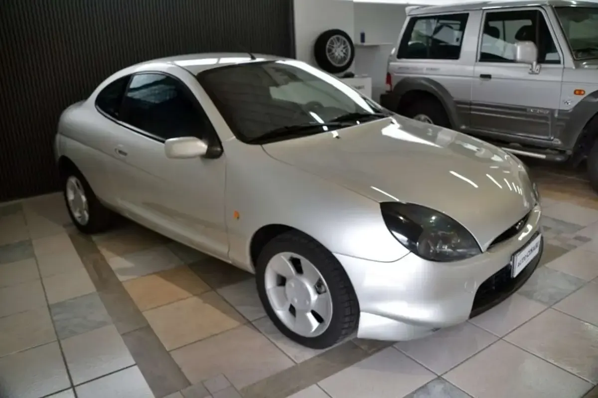 Usata Ford Puma 125 CV (91 kW) 1998 Argento Coupé