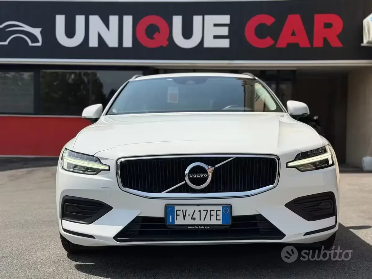 Usata Volvo V60 Business Edition 150 CV (110 kW) 2019 Bianco Station wagon