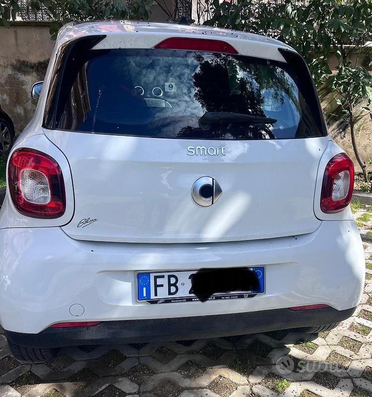 Usata Smart ForFour 2016 Bianco Utilitaria