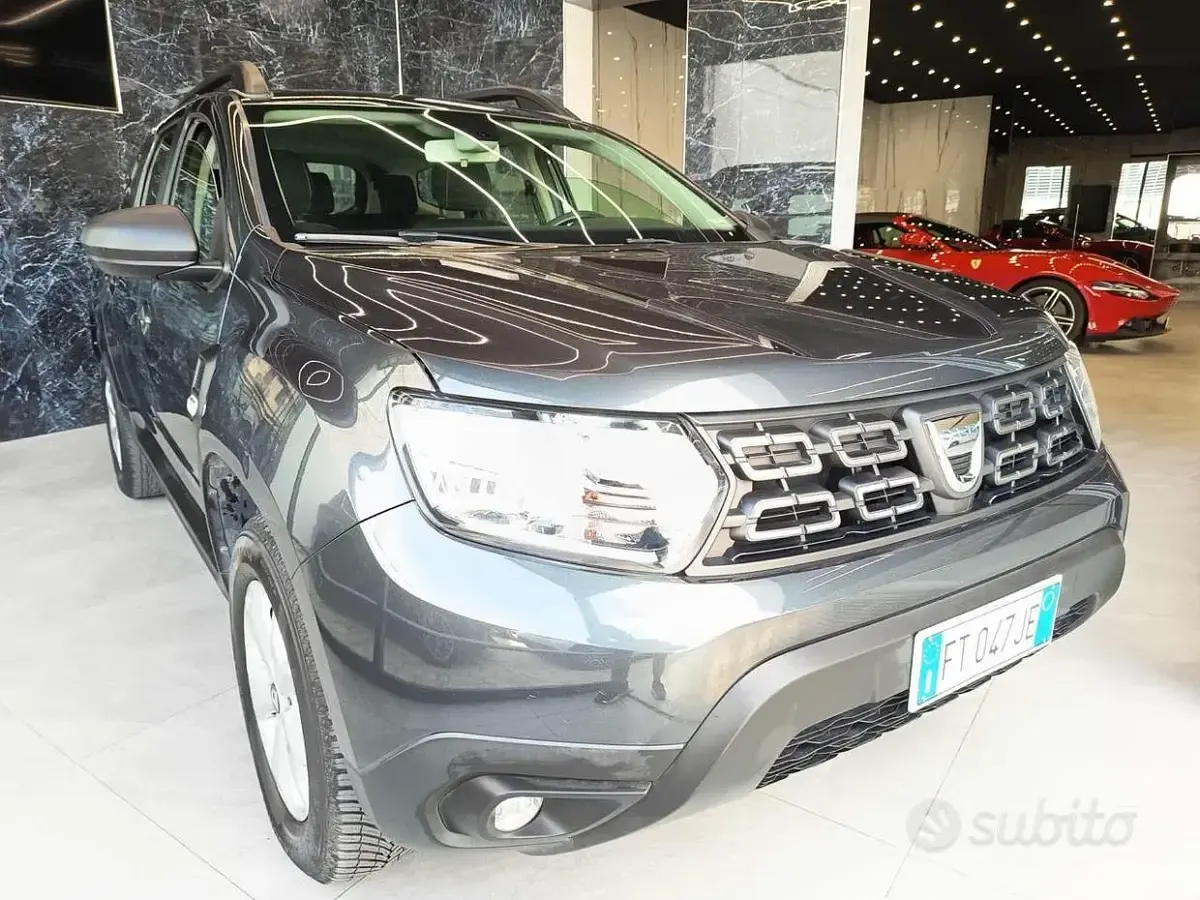 Usata Dacia Duster Prestige 116 CV (85 kW) 2019 Grigio SUV