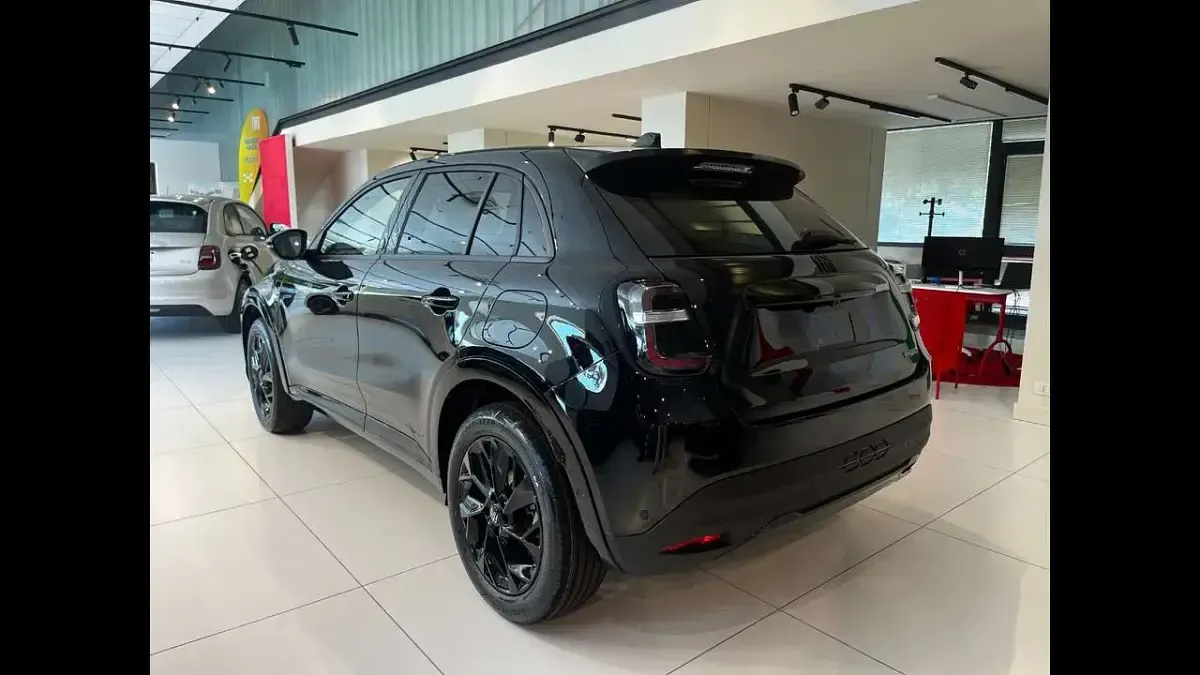 Nuova Fiat 600 Sport 136 CV (100 kW) 2026 Nero (pastello) SUV