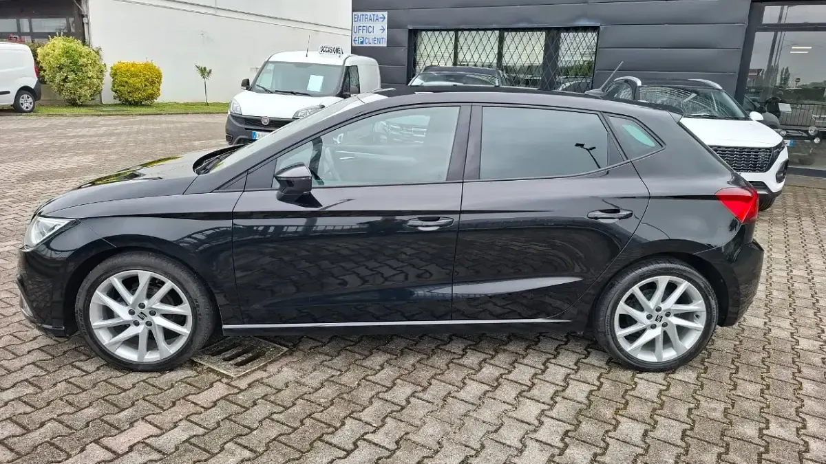Usata Seat Ibiza 95 CV (69 kW) 2023 Nero Utilitaria