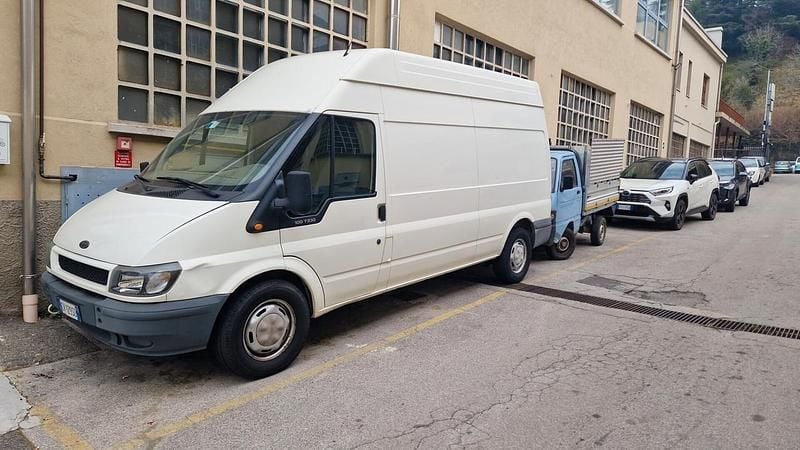 Occasion Ford Transit 100 ch (73 kW) 2005 Blanc Van