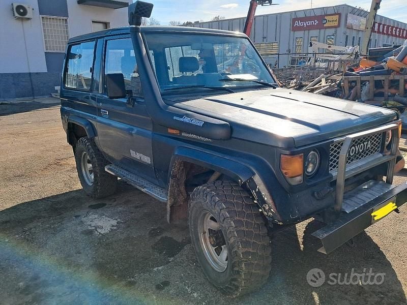 Grigio Usata 1988 Toyota Land Cruiser SUV | 6000 € - Immagine 1/4
