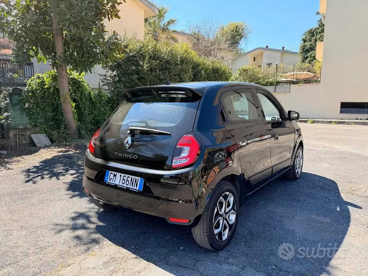Usata Renault Twingo Equilibre 65 CV (47 kW) 2022 Other Utilitaria