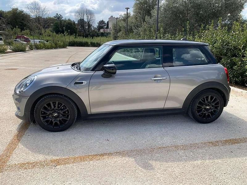 Begagnad Mini Cooper 136 HK (100 kW) 2020 Halvkombi