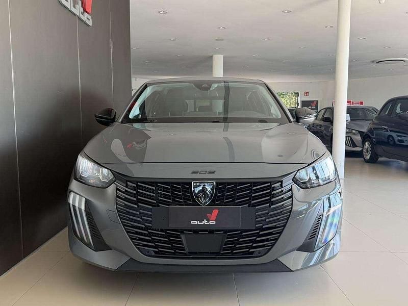 Usata Peugeot 208 Allure 101 CV (74 kW) 2025 Grigio selenium Utilitaria