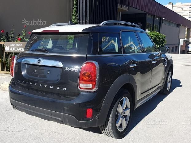 Venduto Mini Cooper Countryman 4lld 1 Auto Usate In Vendita
