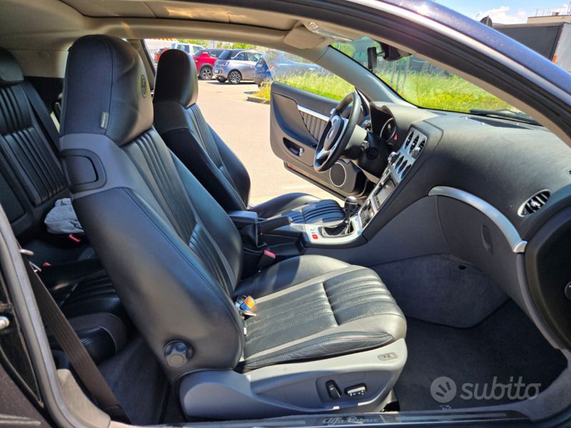 Usata 2006 Alfa Romeo Brera Coupé | 12.500 € (Buon prezzo) - Immagine 1/4