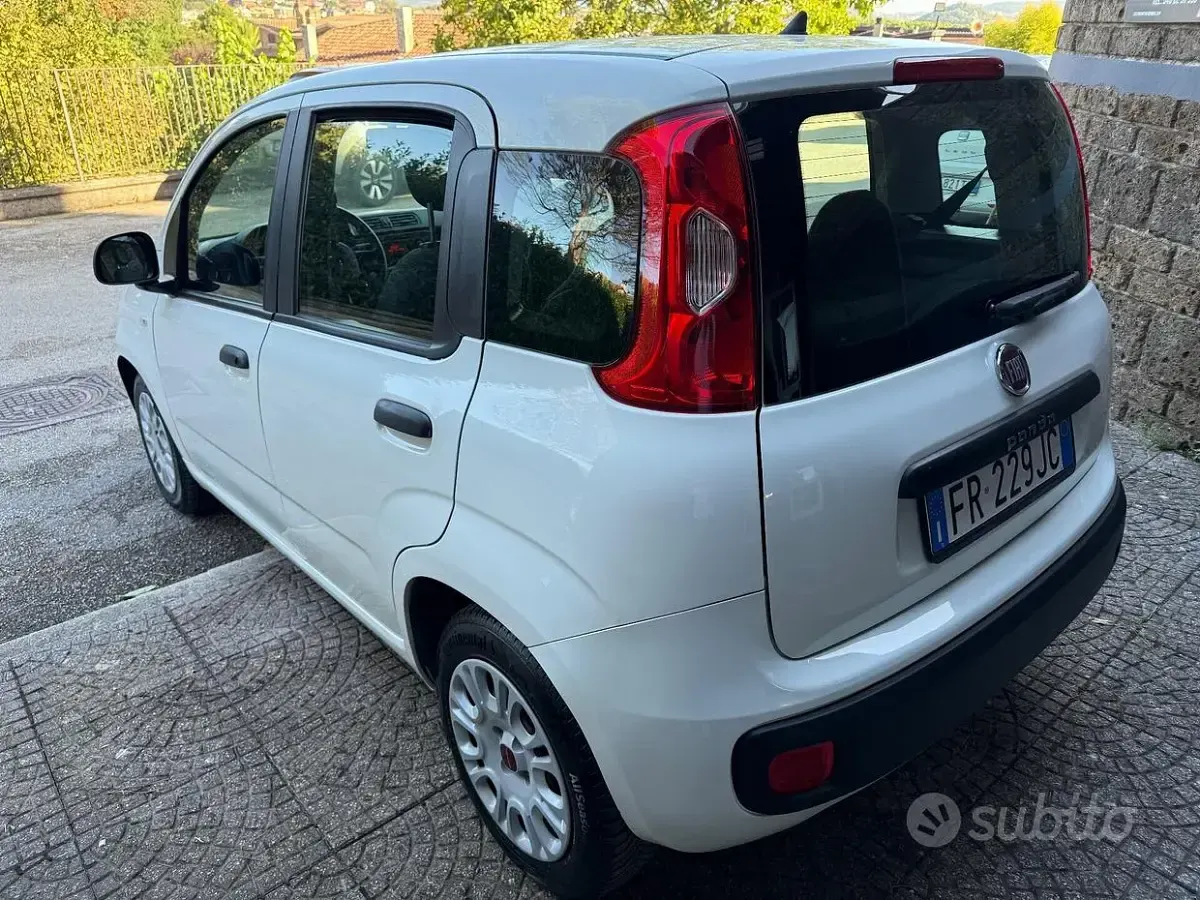 Usata Fiat Panda Lounge 69 CV (50 kW) 2018 Bianco Utilitaria