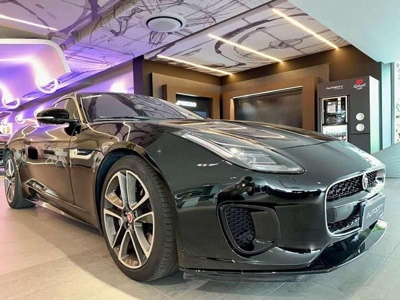 Usata Jaguar F-Type Chequered Flag 300 CV (220 kW) 2019 Nero Coupé