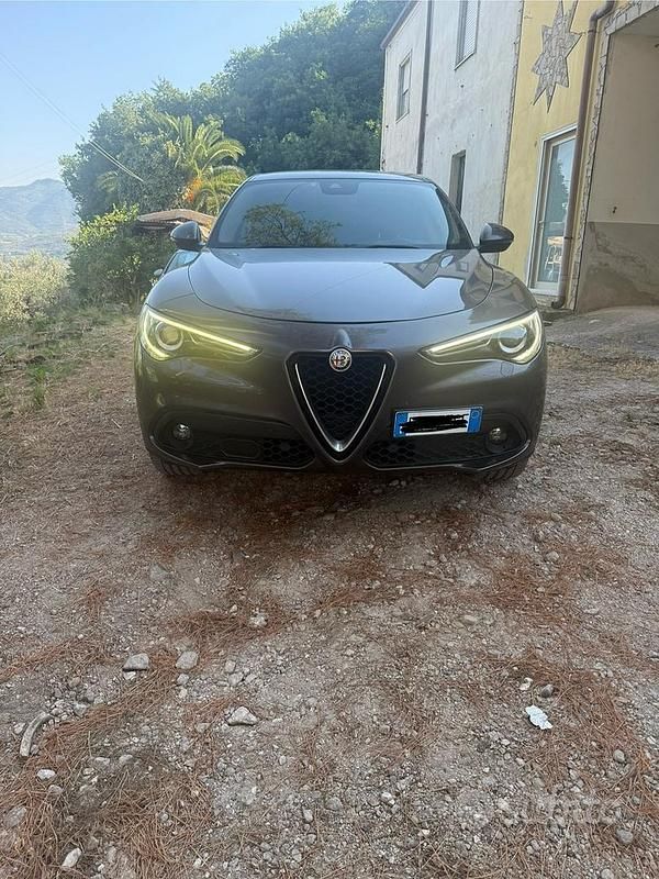 Usata 2018 Alfa Romeo Stelvio SUV | 20.999 € - Immagine 1/4