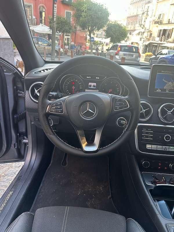 Usata Mercedes A200 Business 136 CV (100 kW) 2016 Berlina