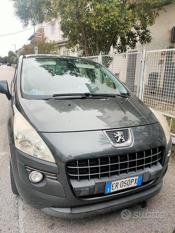 Usata Peugeot 3008 115 CV (84 kW) 2013 Grigio Station wagon