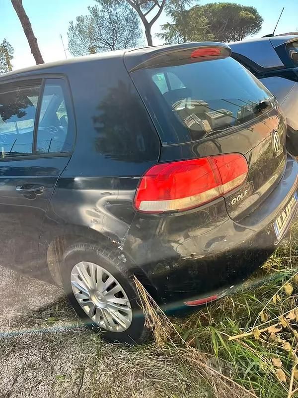 Usata VW Golf VI Trendline 80 CV (58 kW) 2011 Nero Utilitaria