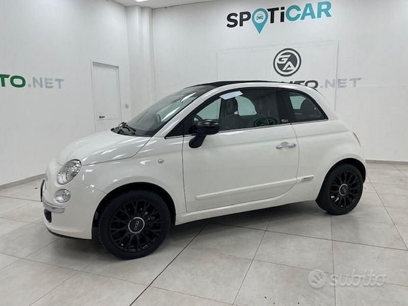 Usata Fiat 500 Lounge 69 CV (50 kW) 2015 Bianco Utilitaria