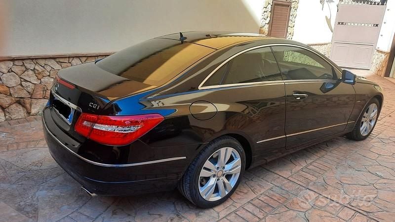 Usata Mercedes E350 2011 Nero Coupé