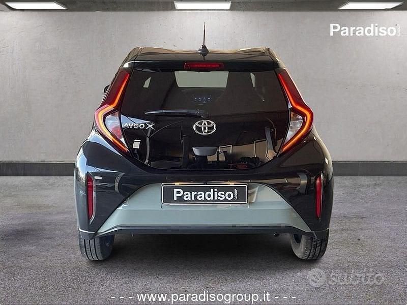 Usata Toyota Aygo X Trend 72 CV (52 kW) 2025 Grigio SUV
