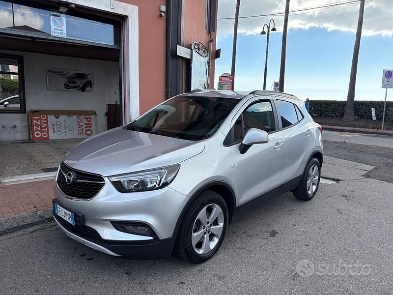 Grigio Usata 2016 Opel Mokka SUV | 11.500 € (Buon prezzo) - Immagine 1/4