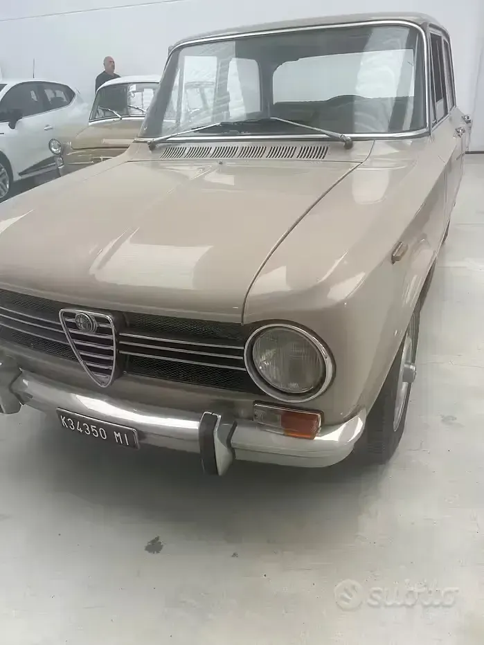 Usata Alfa Romeo Giulia Ti 82 CV (60 kW) 1970 Beige Berlina