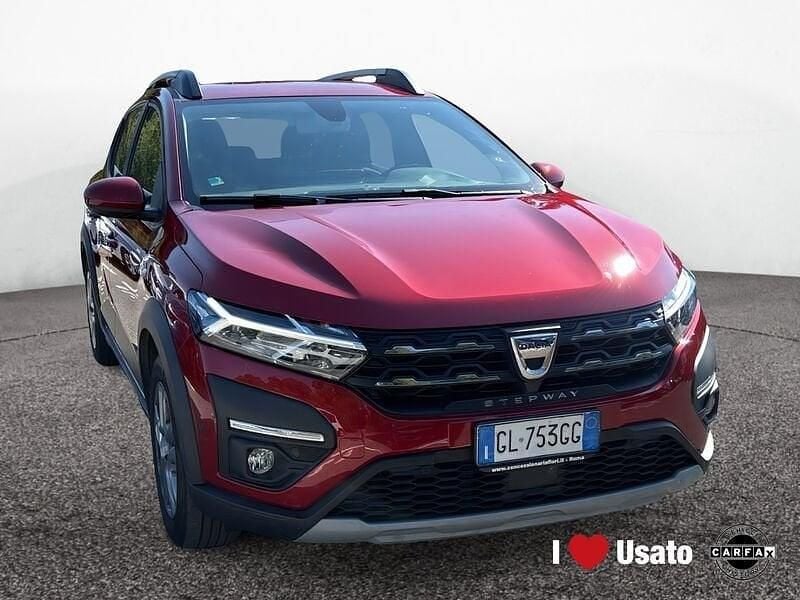 Nero Usata 2022 Dacia Sandero Comfort Due volumi | 14.500 € (Buon prezzo) - Immagine 1/4