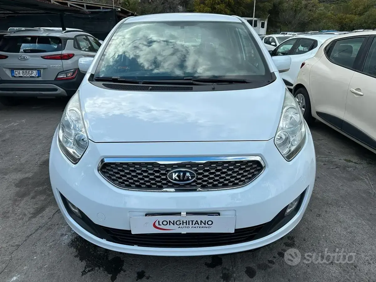 Usata Kia Venga 77 CV (56 kW) 2013 Bianco Utilitaria