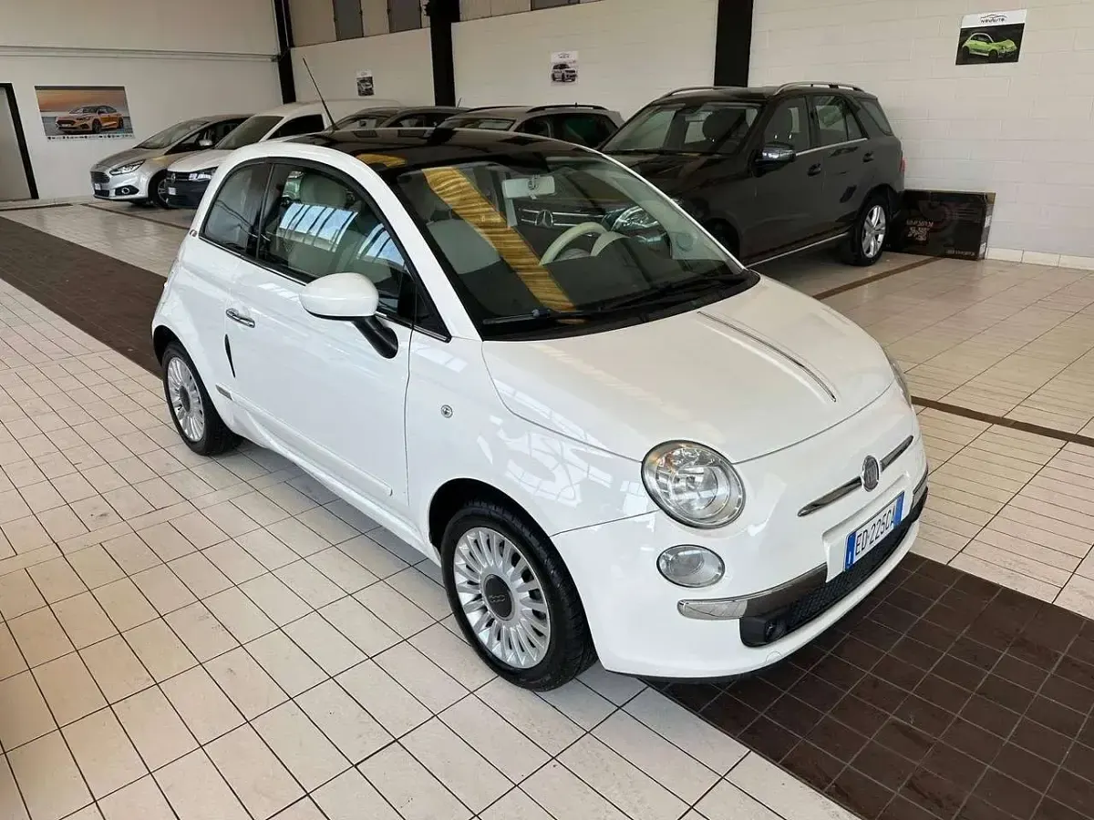 Usata Fiat 500 101 CV (74 kW) 2010 Bianco Utilitaria