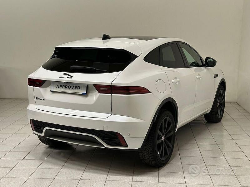 Usata Jaguar E-Pace R-Dynamic 163 CV (119 kW) 2022 Bianco SUV