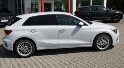 Usato 2022 Audi A3 Sportback 1.0 El 110 CV (28.950 €)