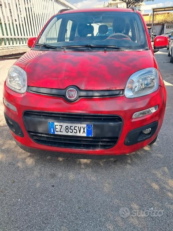 Usata Fiat Panda Easy 69 CV (50 kW) 2015 Rosso Utilitaria