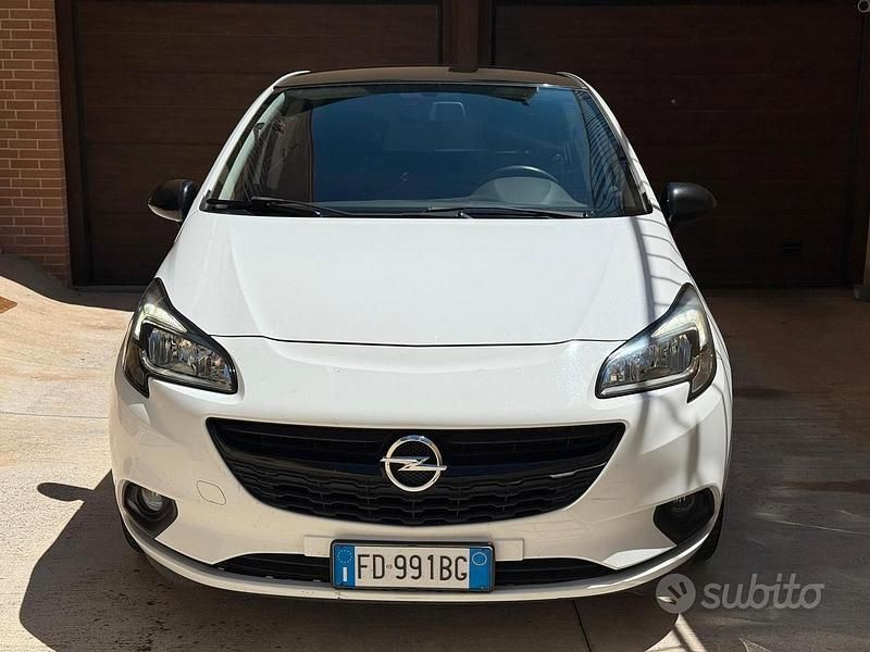 Usata Opel Corsa 90 CV (66 kW) 2016 Bianco Utilitaria