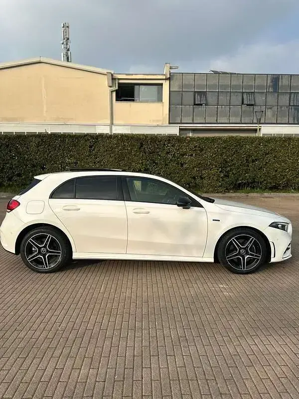 Usata Mercedes A250 Premium 160 CV (117 kW) 2020 Berlina