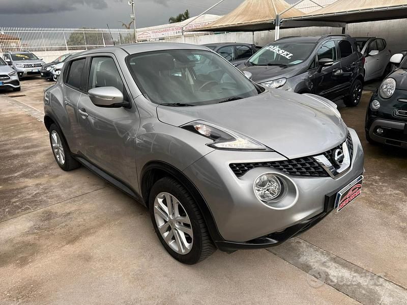 Usata Nissan Juke Acenta 110 CV (80 kW) 2017 Grigio SUV