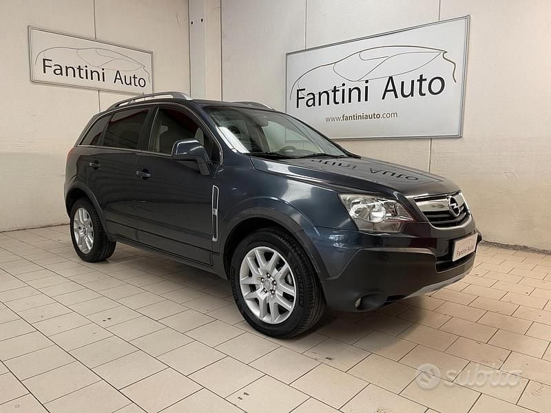 Usata Opel Antara Edition 140 CV (102 kW) 2009 Grigio SUV