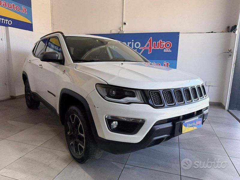 Usata Jeep Compass Trailhawk 170 CV (125 kW) 2019 Bianco SUV