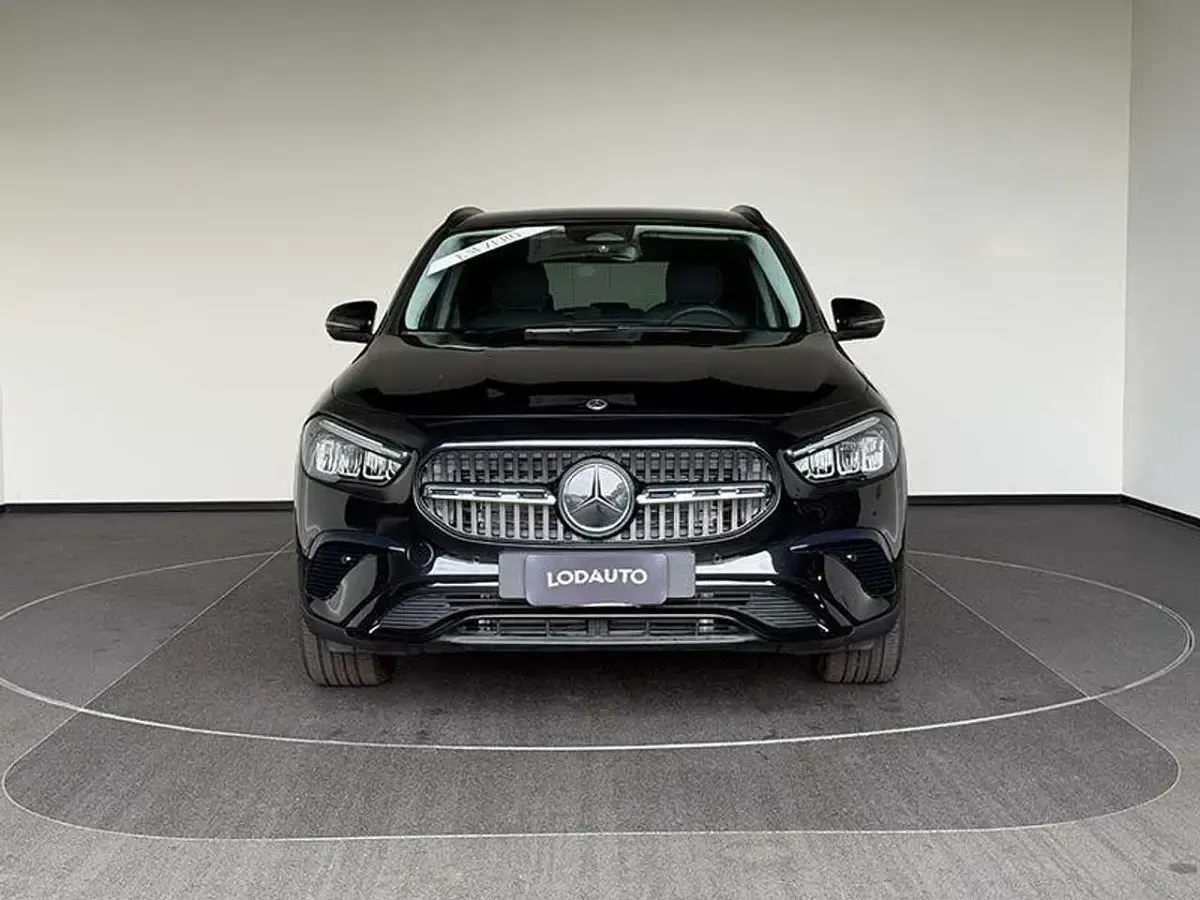 Nuova Mercedes GLA200 150 CV (110 kW) 2025 Nero SUV