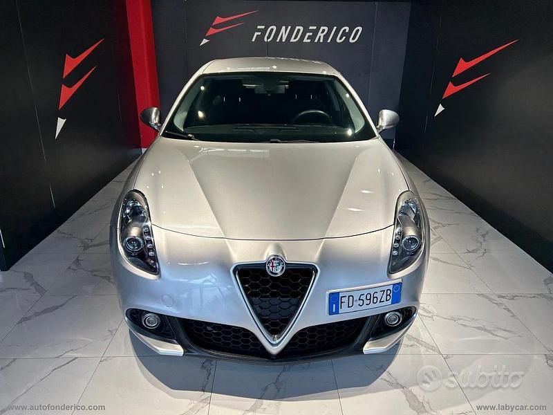 Usata Alfa Romeo Giulietta Super 120 CV (88 kW) 2016 Grigio Utilitaria