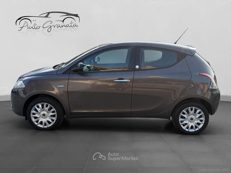 Usata Lancia Ypsilon Gold 69 CV (50 kW) 2012 Gray Utilitaria