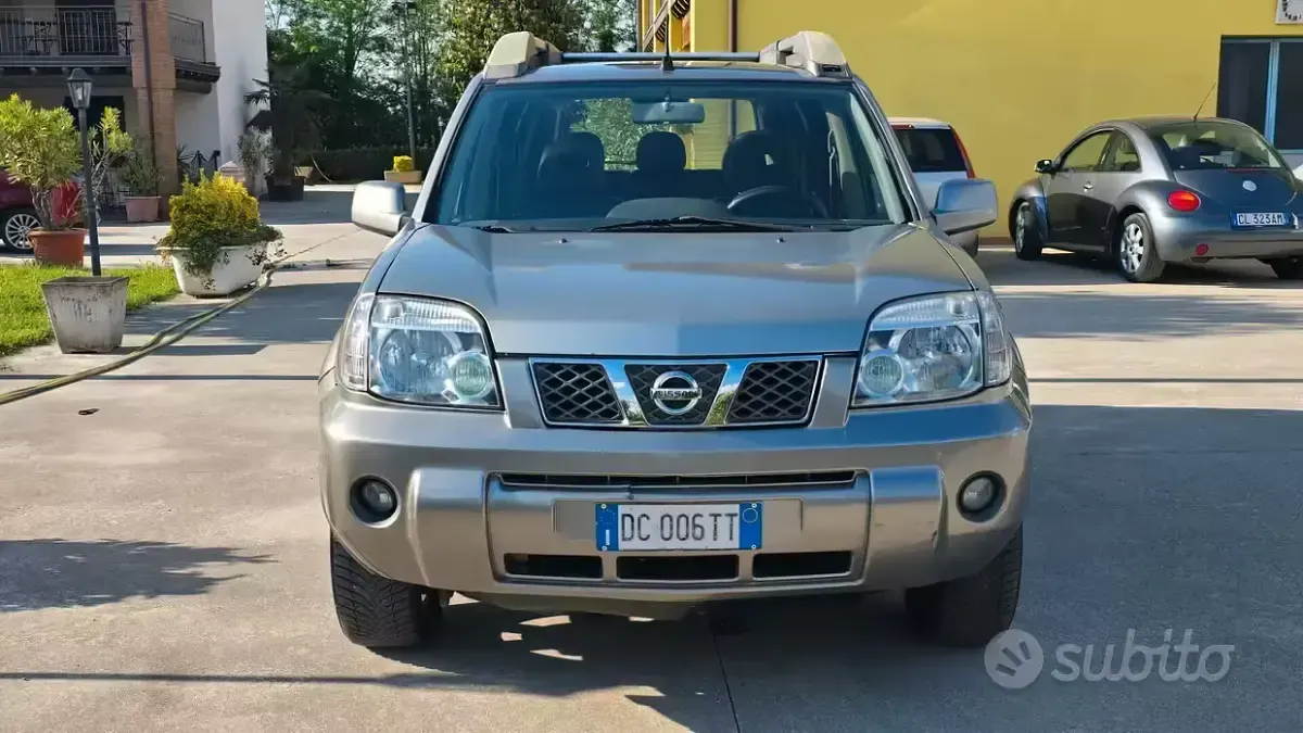 Usata Nissan X-Trail 136 CV (100 kW) 2006 Beige SUV