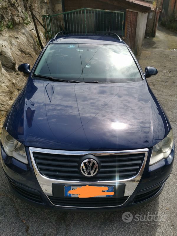 Blu Usata 2007 VW Passat Station wagon | 3000 € (Buon prezzo) - Immagine 1/4