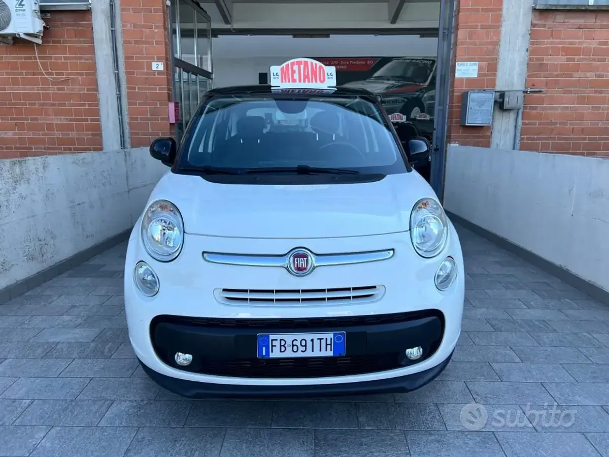 Usata Fiat 500L Living 80 CV (58 kW) 2015 Bianco Monovolume