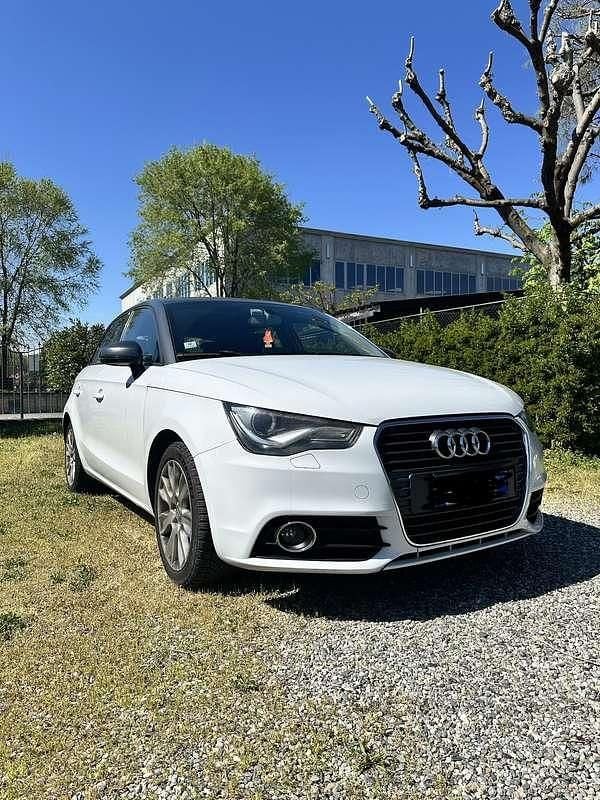 Usata Audi A1 Sportback Ambition 122 CV (89 kW) 2013 Utilitaria