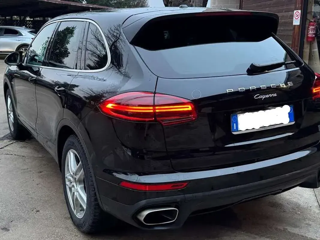 Usata Porsche Cayenne 382 CV (280 kW) 2016 Nero SUV