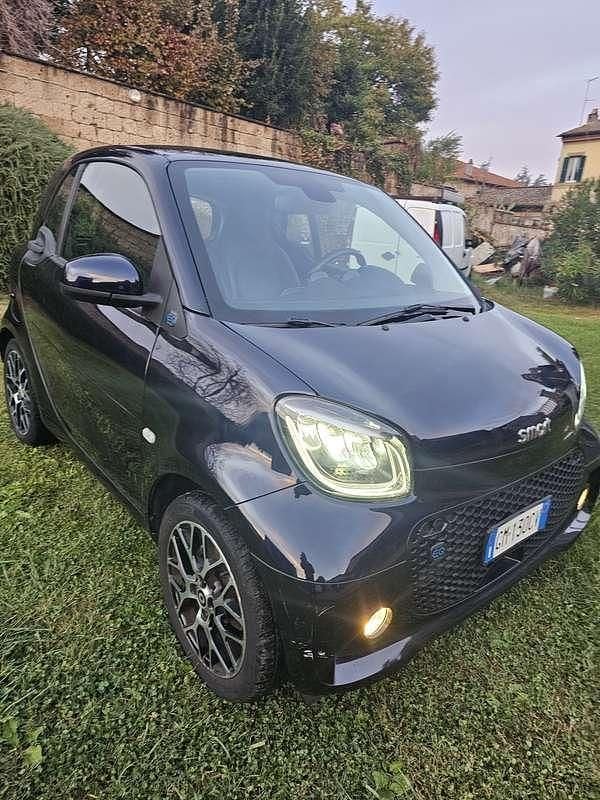 Blu/azzurro Usata 2023 Smart ForTwo Coupé Brabus Utilitaria | 15.000 € (Buon prezzo) - Immagine 1/4