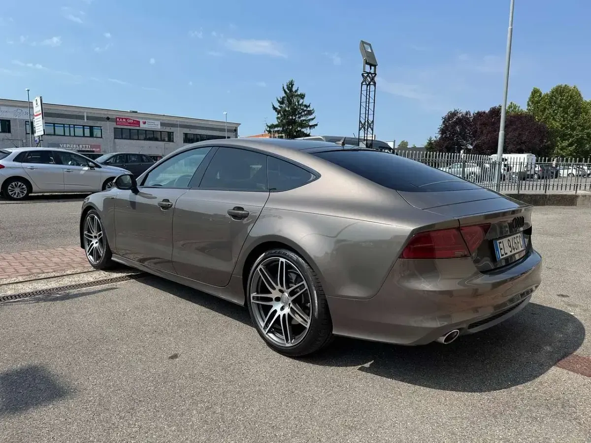 Usata Audi A7 Sportback 245 CV (180 kW) 2011 Grigio Utilitaria