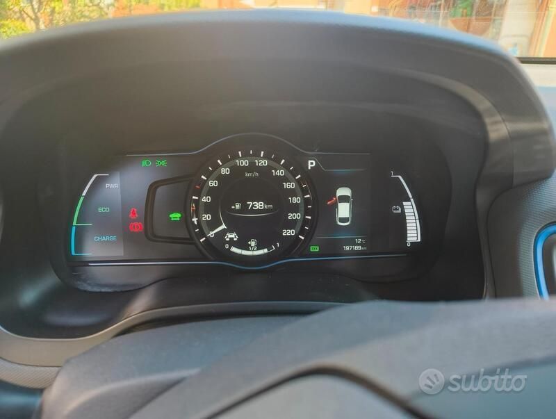 Usata 2017 Hyundai Ioniq Due volumi | 9500 € (Ottimo prezzo) - Immagine 1/4