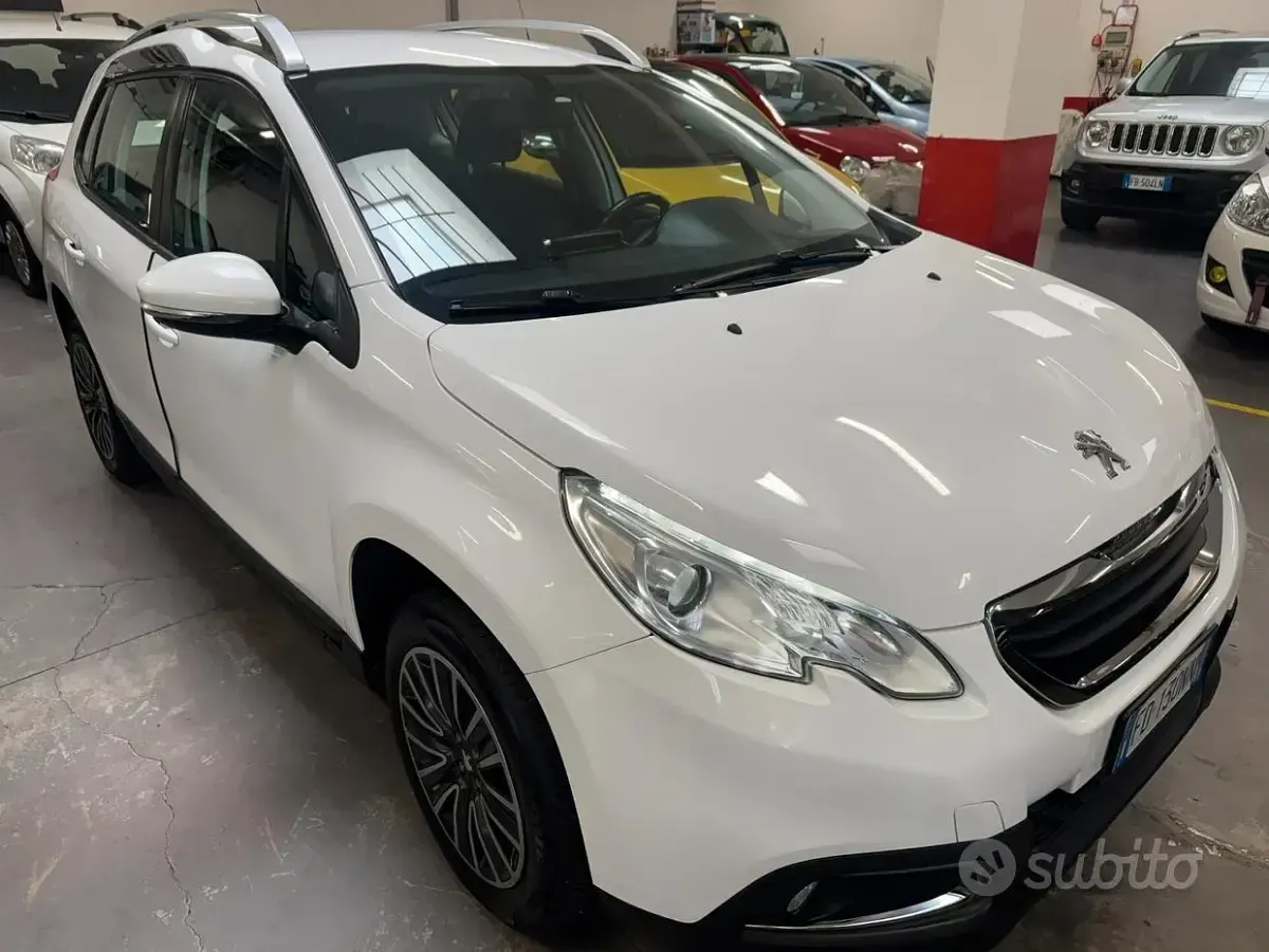 Usata Peugeot 2008 Active 82 CV (60 kW) 2016 Bianco SUV